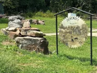 “The Cabin Serenity Ranch. Centrally located to all the wonders of Shannon co. - Chalets