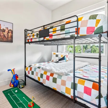 Dark & Sleek 3BR Escape by the Golf Course