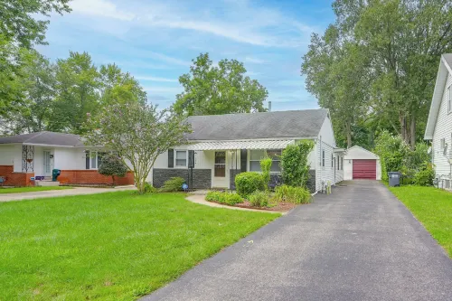 8 Mi to Lake Eerie & Dtwn Toledo! Peaceful Cottage - homestay