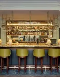 Miiro Palais Rudolf - بار