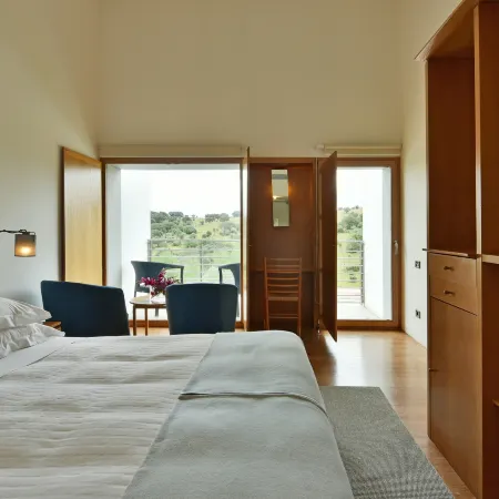 Pousada Convento de Arraiolos – Historic Hotel