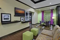 Hampton Inn Beeville - Lemmikkieläimet sallittu