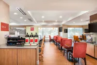 TownePlace Suites by Marriott Orlando Altamonte Springs/Maitland - Breakfast