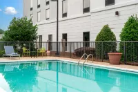 Hampton Inn & Suites Prattville - Pools