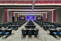 Planet Hollywood Adult Scene Cancun by Royalton,  An Autograph Collection All-Inclusive Resort - Kitchens