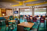 SpringHill Suites Canton - breakfast