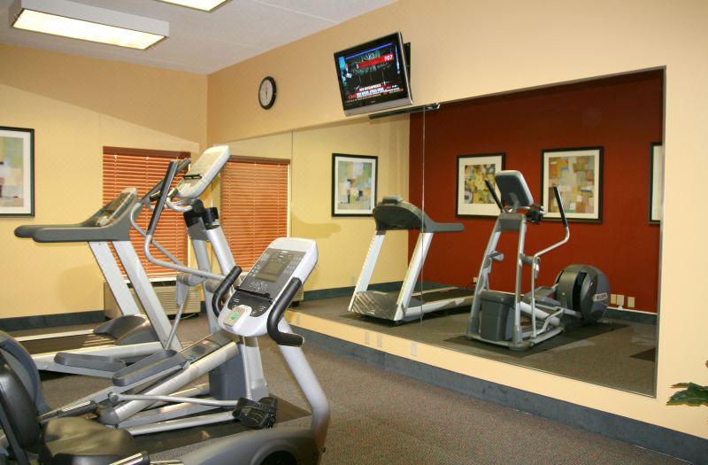 Hampton Inn Louisville-North/Clarksville photo 2