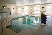 Comfort Inn & Suites Concord - Kannapolis - Uima-altaat