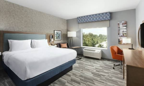 Hampton Inn by Hilton Bellingham Airport