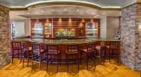 Crowne Plaza EXECUTIVE CENTER BATON ROUGE by IHG - ที่มีบาร์