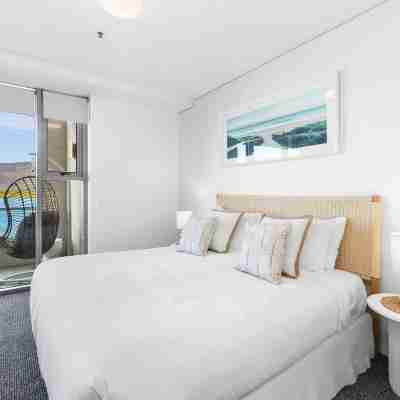 Lux Retreat at Harbour Light Cairns I Sauna I Pool & Prime Location Rooms
