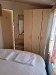 Cosy Caravan 2Br in Sandown Sleeps 4 with Free Parking - 3-Sterne
