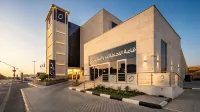 Cheerful Al Waha Unayzah Hotel - parking