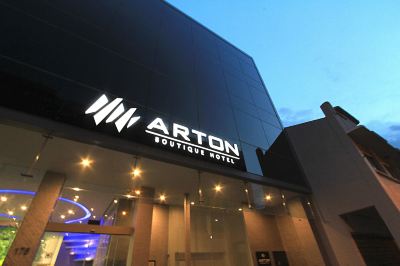 โรงแรม Arton Boutique