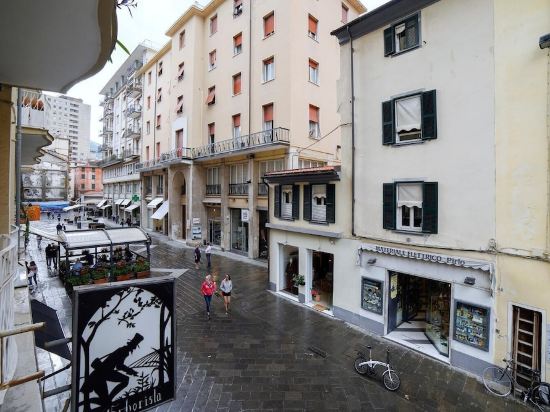 Sant' Agostino House