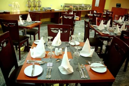 Best Western Plus Elomaz Hotel