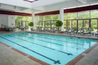DoubleTree by Hilton Tulsa - Warren Place - Pools