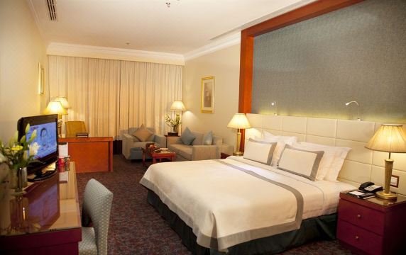 그랜드 엑셀시어 호텔 알 바르샤