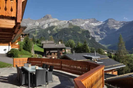 Chalet Edelweiss Stunning Glacier View Hotels near Cabane-Glacier 3000