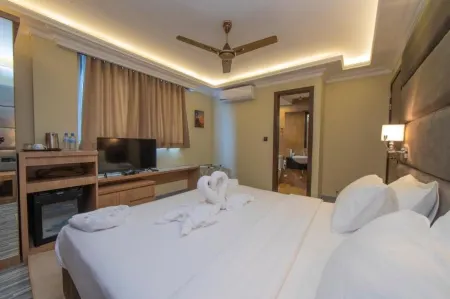 Coral Grand Beach & Spa Отели рядом с достопримечательностью «Пятничная мечеть»