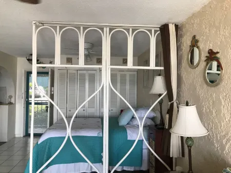 Amazing Views Ocean Front Sapphire Village Отели в г. Сент-Томас