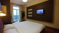 One Bedroom. Lux. 17 Baseina STR. Near Gulliver
