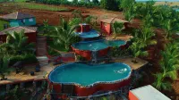 Fazlani Natures Nest - the Wellness Retreat - สระว่ายน้ำแบบอินฟินิตี้