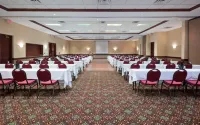 Holiday Inn & Suites Madison West - Middleton
