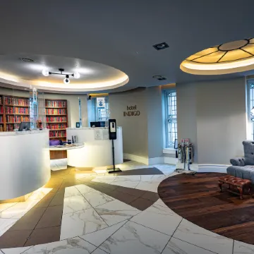 Hotel Indigo EDINBURGH - PRINCES STREET by IHG Отели рядом с достопримечательностью «Эдинбург Олд Таун»