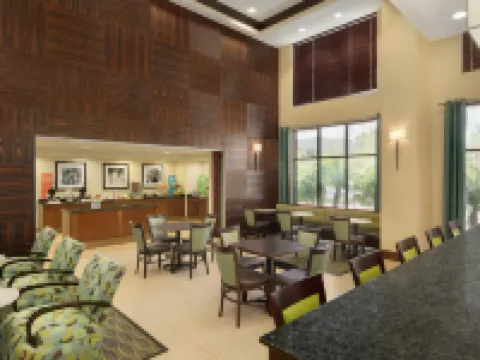 Hampton Inn & Suites Thousand Oaks Hotels in Thousand Oaks