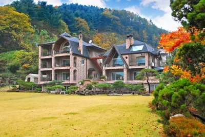 Gapyeong Castle Lake Pension Hotels near Edelweiss Swiss Theme Park