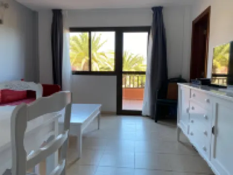 Oasis Royal 2 Dormitorios 3 Piscinas+Fibra Óptica