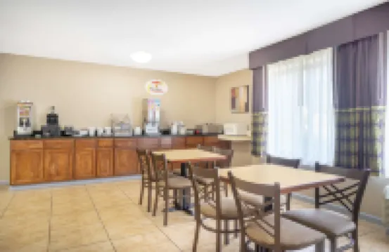 Super 8 by Wyndham Harrison OH Hotels in Harrison