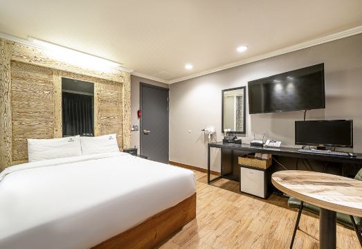 5. 거제도 고현 큐..