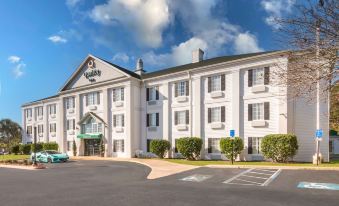 Quality Inn Crestview Near Eglin AFB