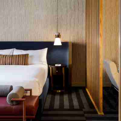 Hotel Indy, Indianapolis, a Tribute Portfolio Hotel Rooms