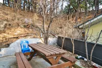 Goseong Min Cheol-Min Park Pension