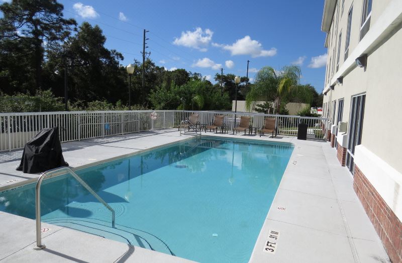 Holiday Inn Express & Suites Spring Hill by IHG photo 3
