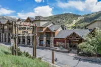 Hidden River Lodge 5992 by SummitCove Lodging