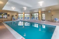 Comfort Inn & Suites - Pools