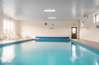 Quality Inn - Pools