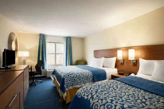 Sleep Inn & Suites Altoona North Hotels in Blair County
