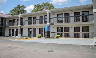 Motel 6 Knoxville, TN - East