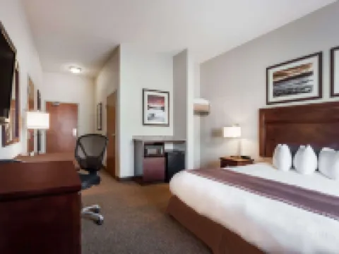 Ramada by Wyndham Creston Hotels in Central Kootenay