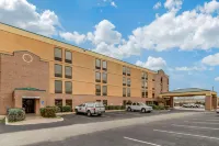 스파크 바이 힐튼 샌안토니오 노스웨스트 근처 식스 플래그스 UTSA Child Development Center 주변 호텔