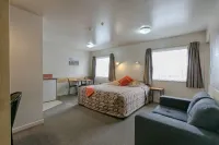 เบลล่า วิสต้า โมเทล โฮกิทิกา โรงแรมใน