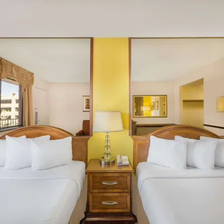 Travelodge by Wyndham Reno Downtown