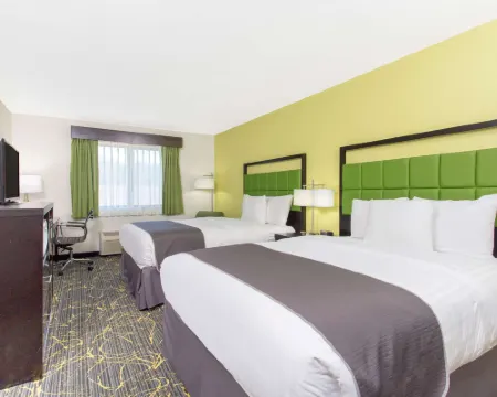 AmericInn by Wyndham Delafield Hotels in Delafield