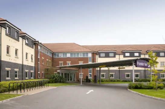 Premier Inn London Heathrow Airport (M4/J4) Hotel Hotels near West Drayton