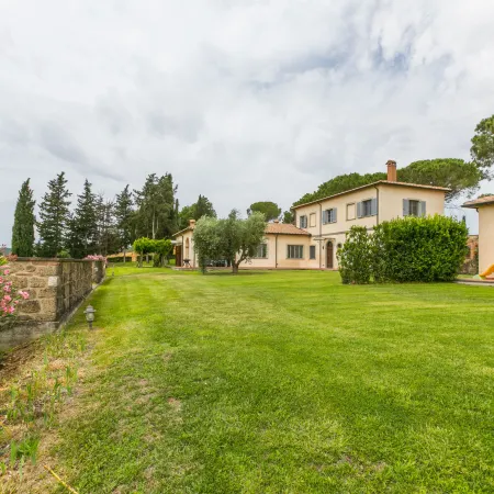 Casa Dell'Arco